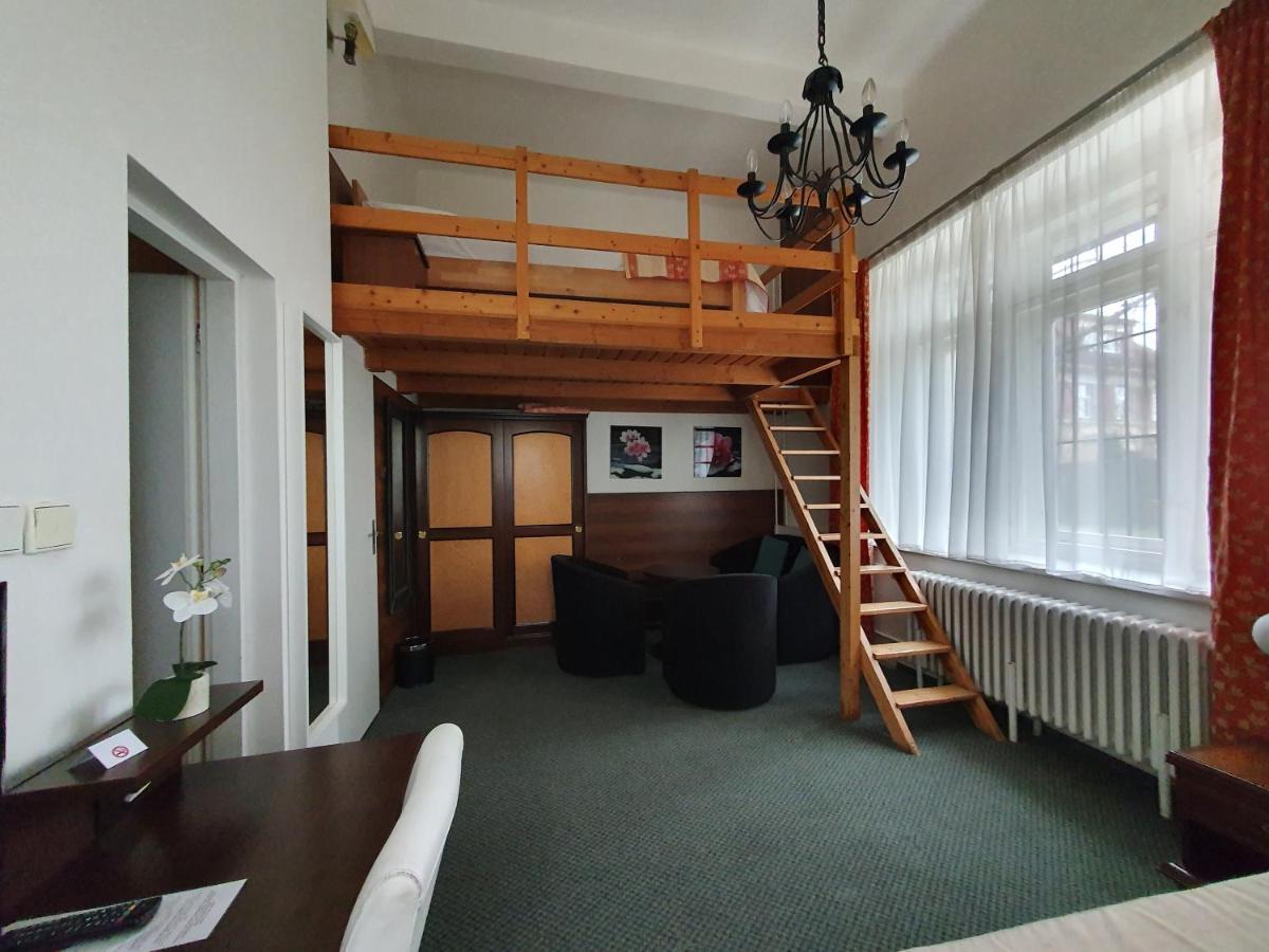 Jana - Domov Mladeze Penzion Praha