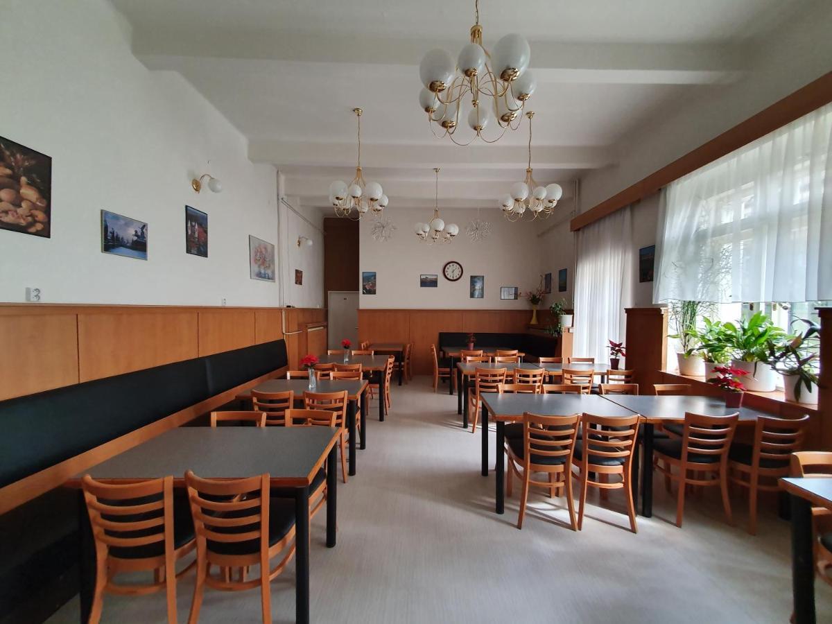 Penzion Jana - Domov Mladeze Praha